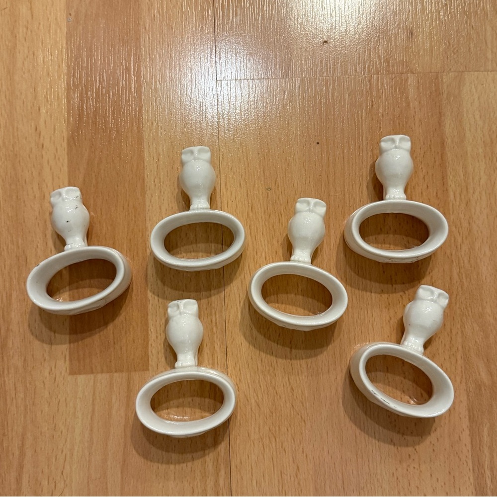 Charming Cream Owl Napkin Rings